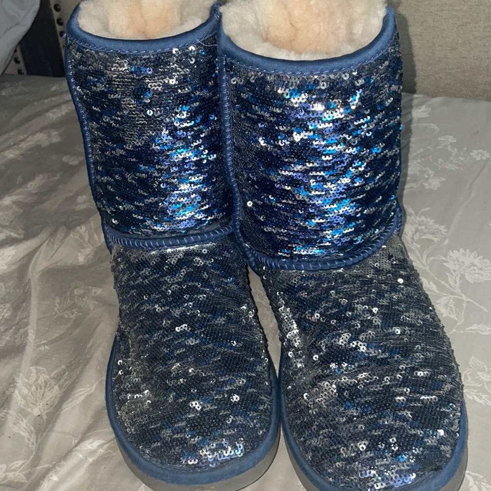 Silver/blue sequin classic short Uggs. GUC - Picture 3 of 8